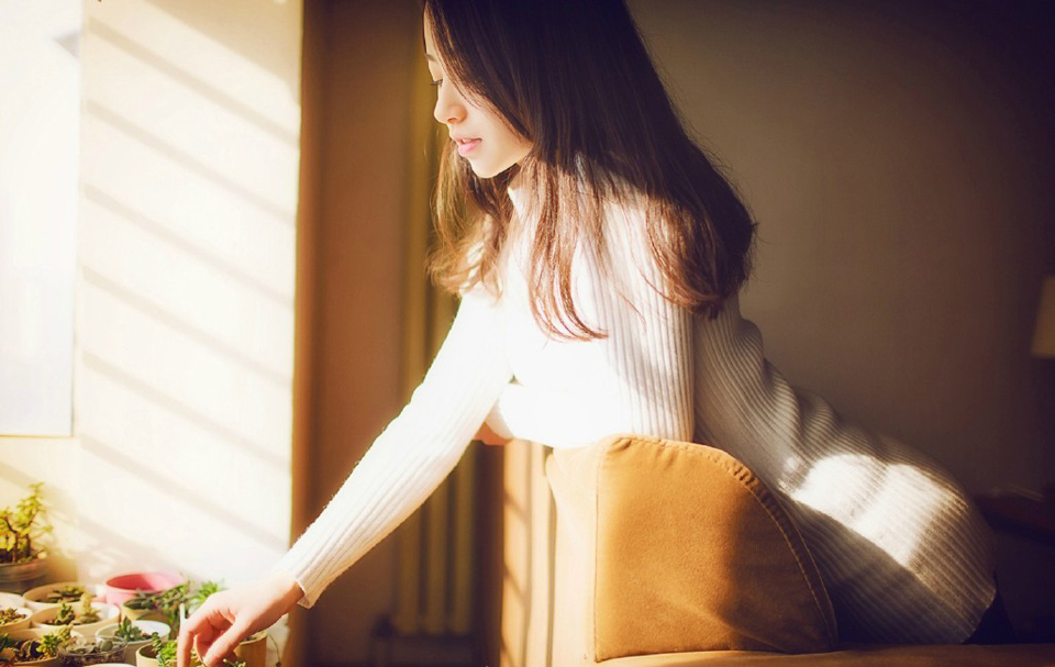 “他让你带上主力前往成都与他汇合。”邓贤苦笑道。